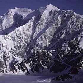 Le mont Logan est le plus haut sommet du Canada.