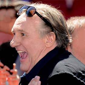 Il n’y a pas de faute dans : « Gérard Depardieu soufre d’embonpoint. »