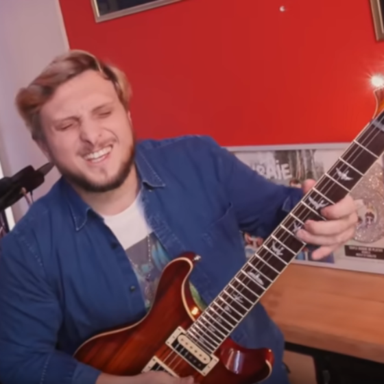 McFly possède six guitares.