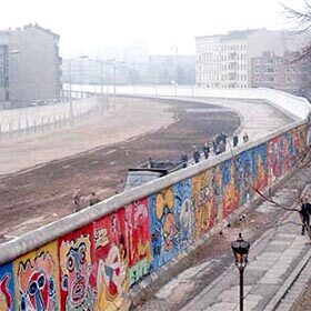 The Berlin Wall was erected on November 9, 1989.