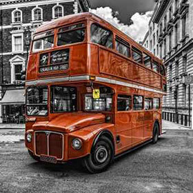 Dublin est reconnu pour ses autobus rouge à deux étages.