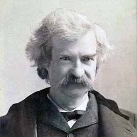 En jargon maritime, « Mark Twain » signifie « deux brasses ».