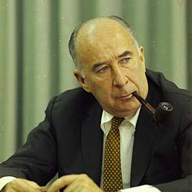 L’organisme responsable du vol du Watergate, le Committee to Re-elect the President, a été surnommé le CREEP, ce qui veut dire « sale type ».