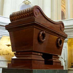 Les restes de Napoléon reposent au Panthéon de Paris.