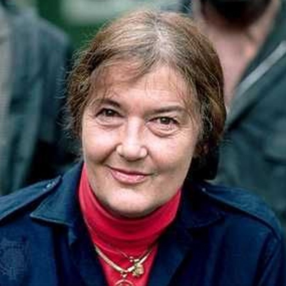 La primatologue Dian Fossey ouvrira son 25e refuge pour gorilles en l’an 2020. 