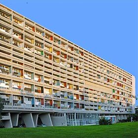 Le Corbusier developed the concept of the Housing Unit: the integration of the community facilities within the same building.