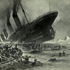 Durant les premières semaines de la guerre, le Titanic a été coulé par une mine qui dérivait.