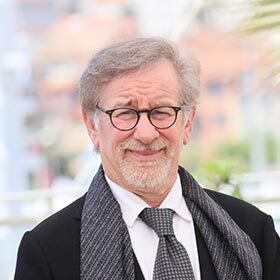 Avec Il faut sauver le soldat Ryan, La Liste de Schindler et Amistad, Steven Spielberg est le seul réalisateur à avoir récolté 3 Palmes d’or.