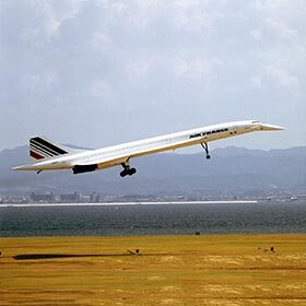 On July 25, 2000, the Concorde crashed on a hangar less than 2 minutes after takeoff.